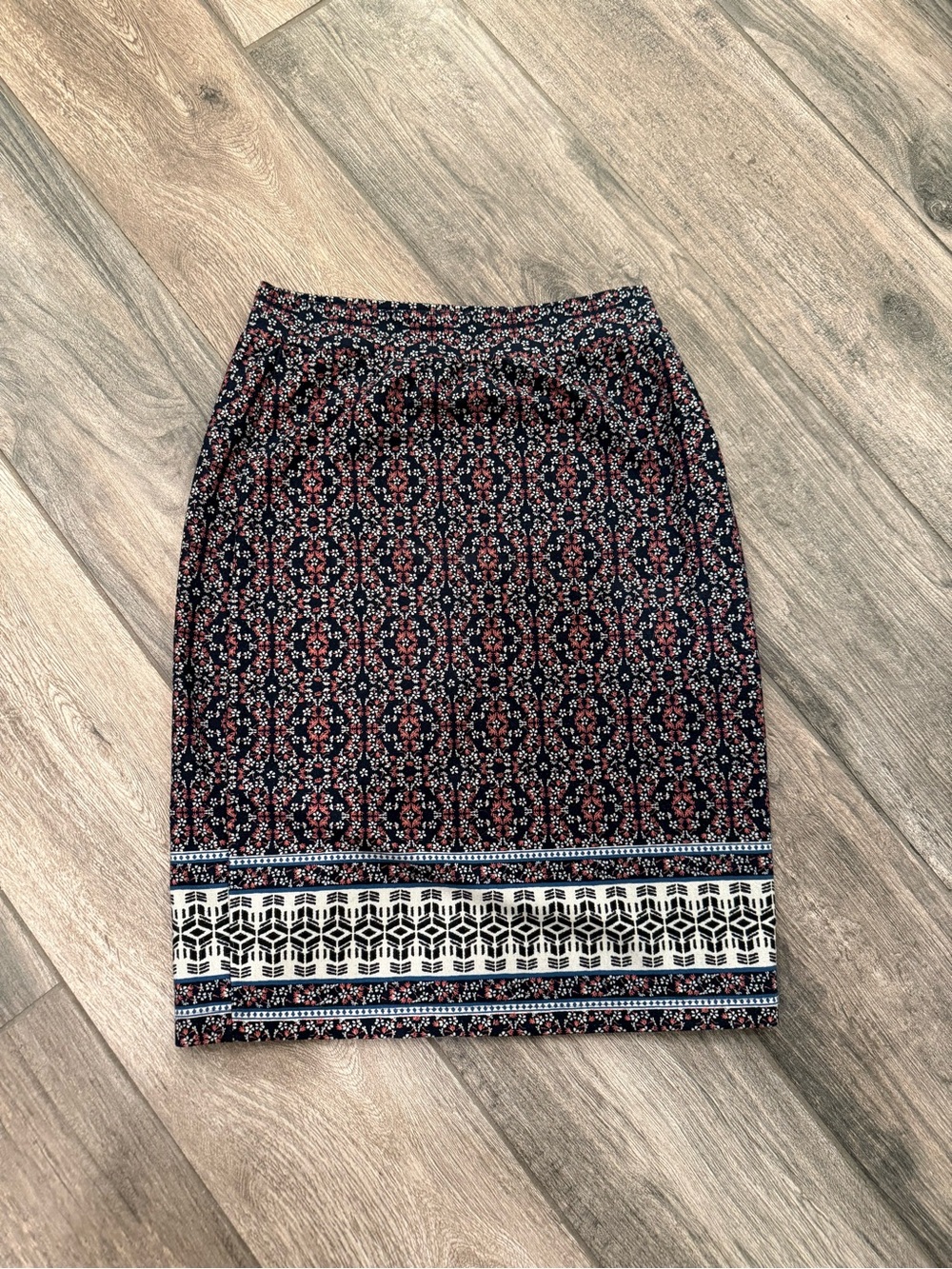 Renee C. Black and Burgundy Patterned Pencil Skirt with Cream Border